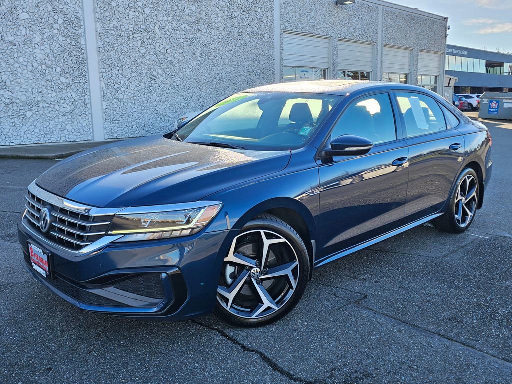 Used 2021 Volkswagen Passat 2.0T R-Line image 1