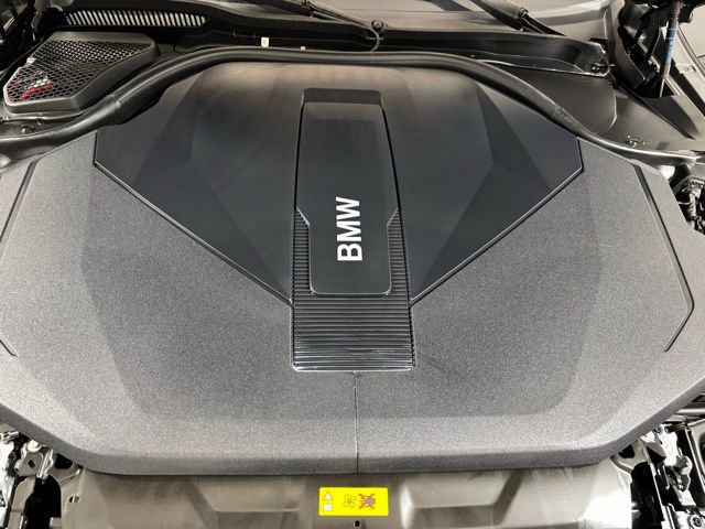 Used 2025 BMW i5 xDrive40 w/ Premium Package AWD/4WD image 21
