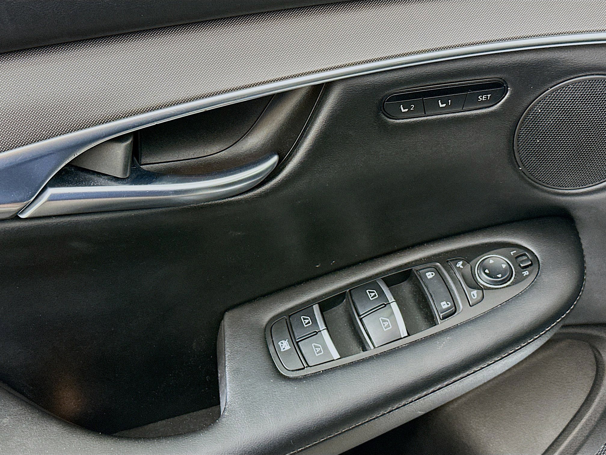 Used 2023 INFINITI QX50 Luxe FWD image 15