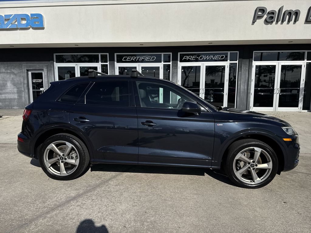Used 2020 Audi Q5 2.0T Titanium Premium Plus w/ Premium Plus Package image 6