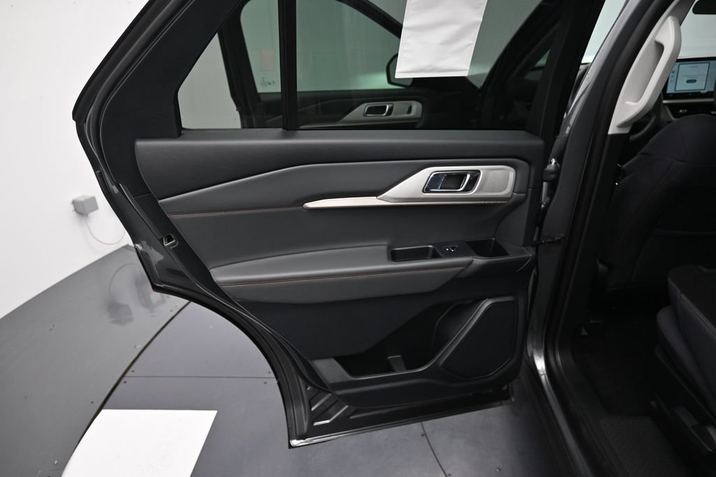 New 2026 Ford Explorer Active AWD/4WD image 19
