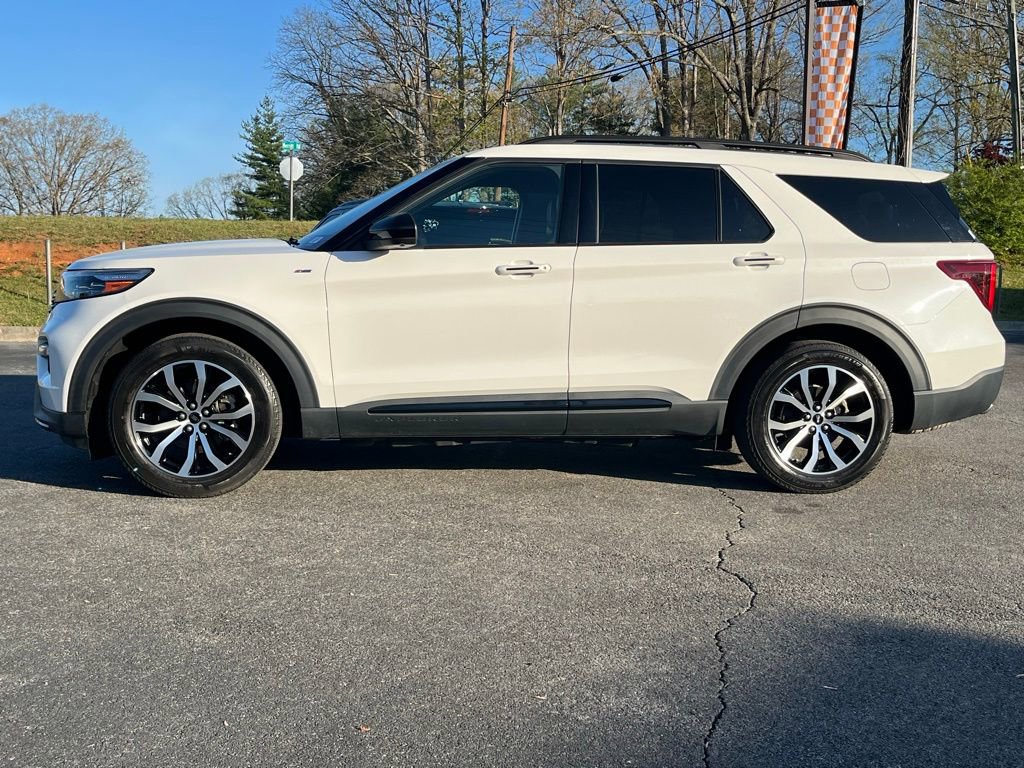 Used 2022 Ford Explorer ST-Line w/ Class IV Trailer Tow Package RWD image 5