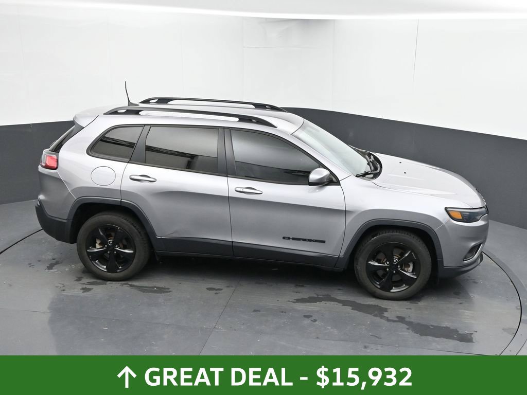 Used 2019 Jeep Cherokee Latitude Plus FWD image 17