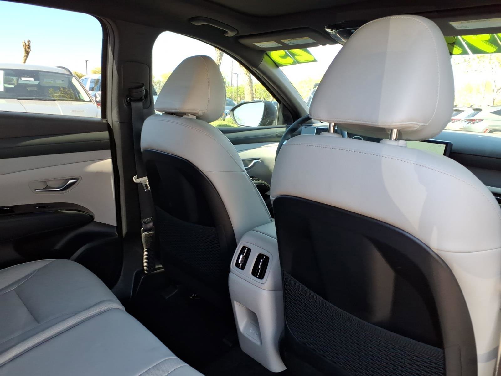 Certified 2025 Hyundai Tucson Limited image 13