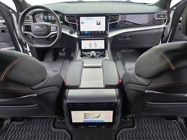 Used 2023 Jeep Grand Wagoneer L Series III image 9