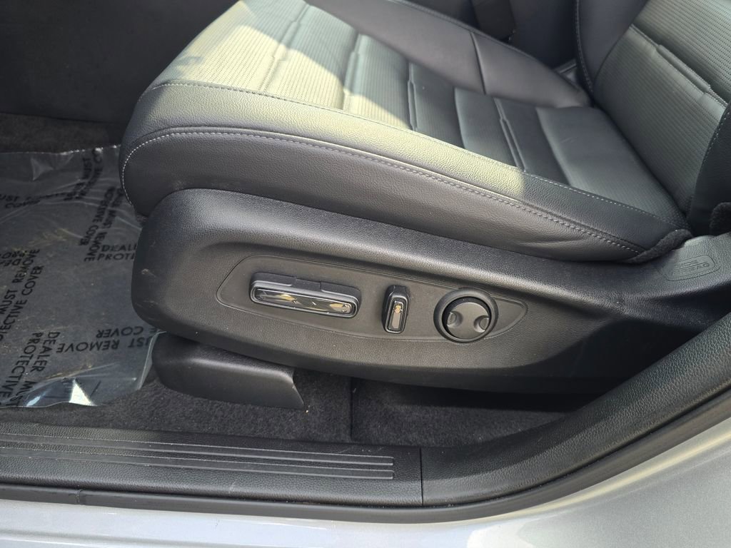 Used 2025 Honda CR-V EX-L image 19