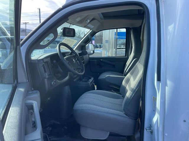 New 2025 Chevrolet Express 3500 w/ Power Convenience Package image 6