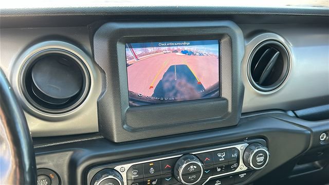 Used 2021 Jeep Wrangler Unlimited Willys image 18