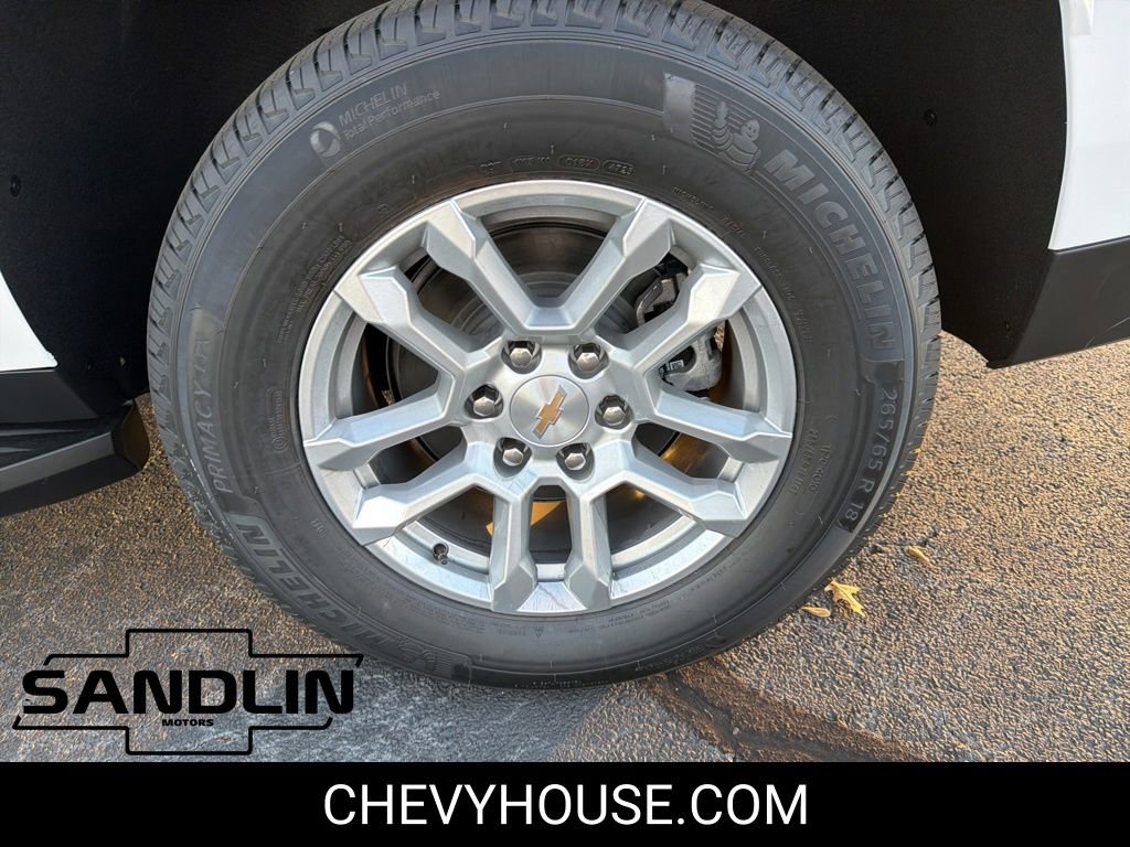 New 2026 Chevrolet Suburban LS image 23