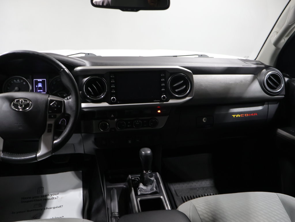 Used 2022 Toyota Tacoma SR5 w/ Technology Package AWD/4WD image 16