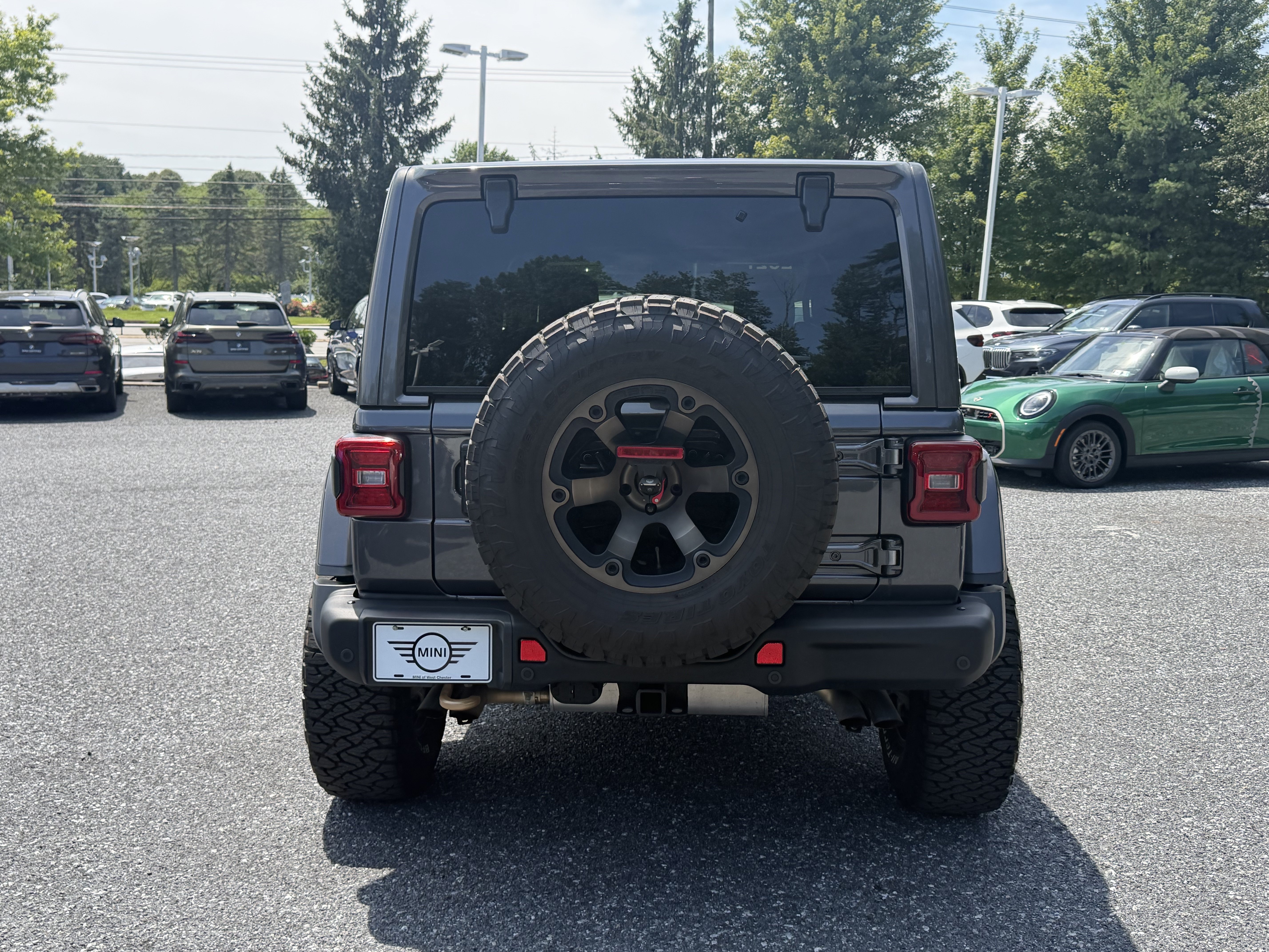 Used 2021 Jeep Wrangler Unlimited Rubicon w/ Dual Top Group AWD/4WD image 5