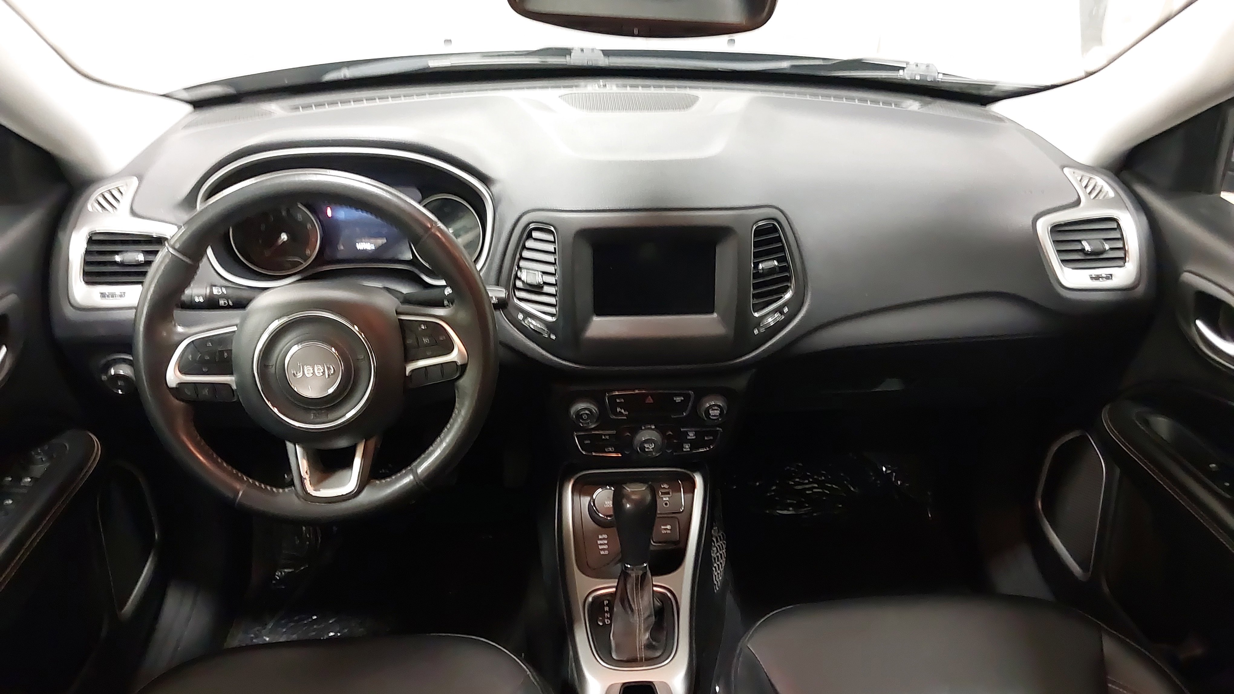 Used 2017 Jeep Compass Latitude w/ Popular Equipment Group image 32