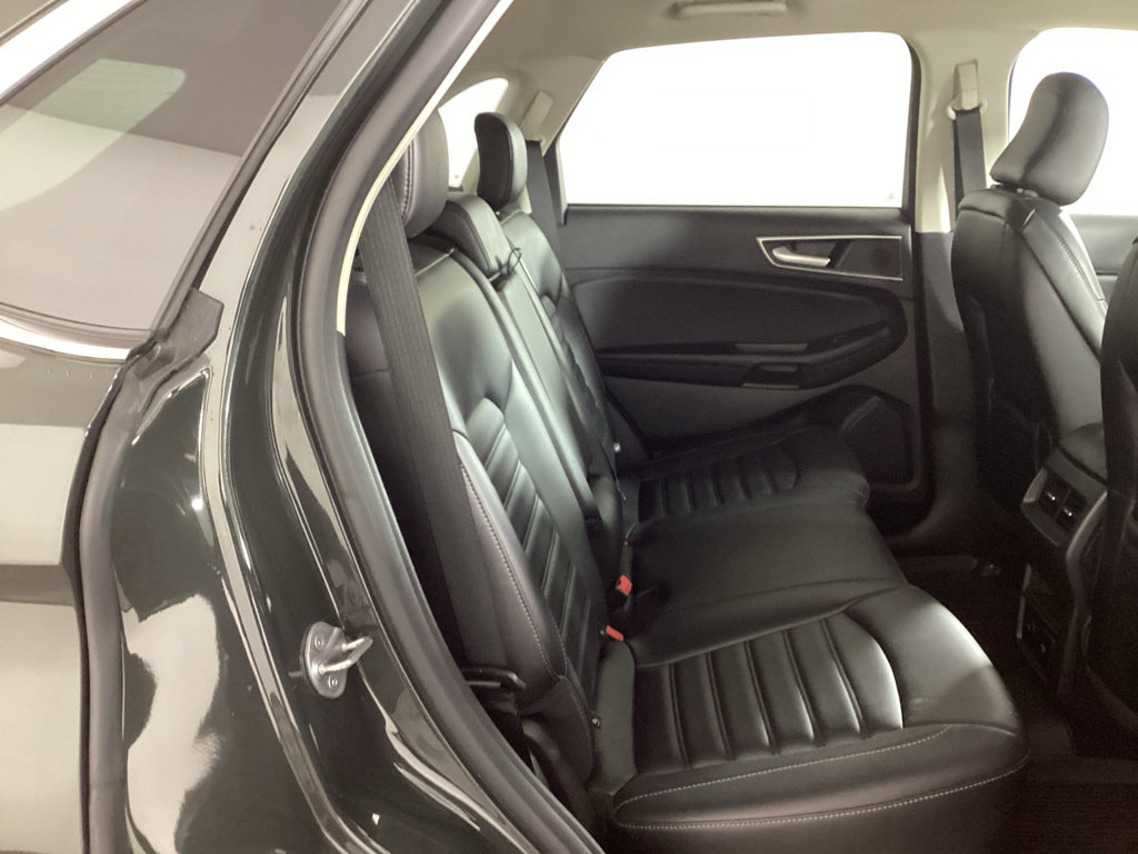 Used 2023 Ford Edge SEL w/ Convenience Package image 11