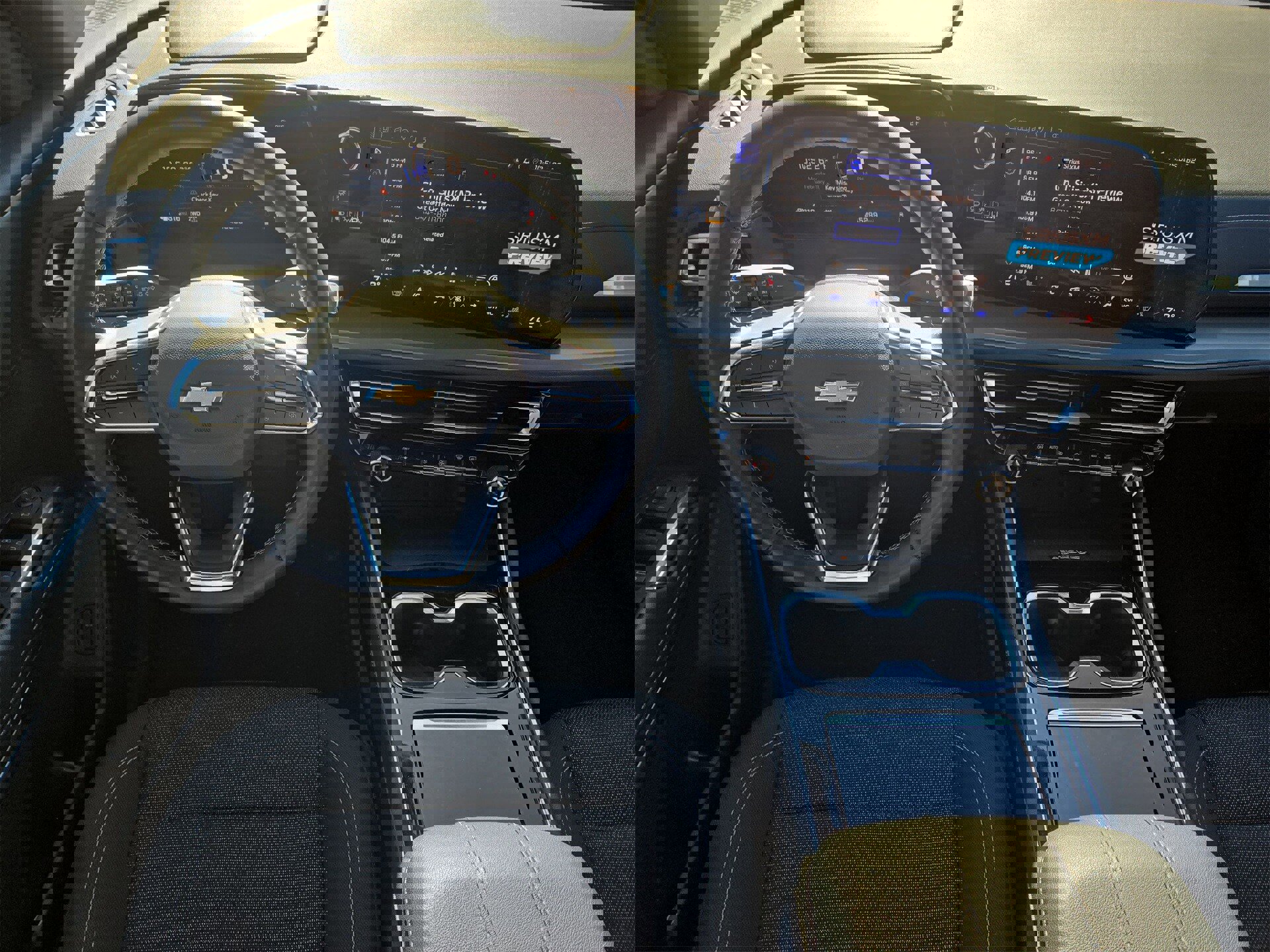 Used 2024 Chevrolet Traverse LT image 14