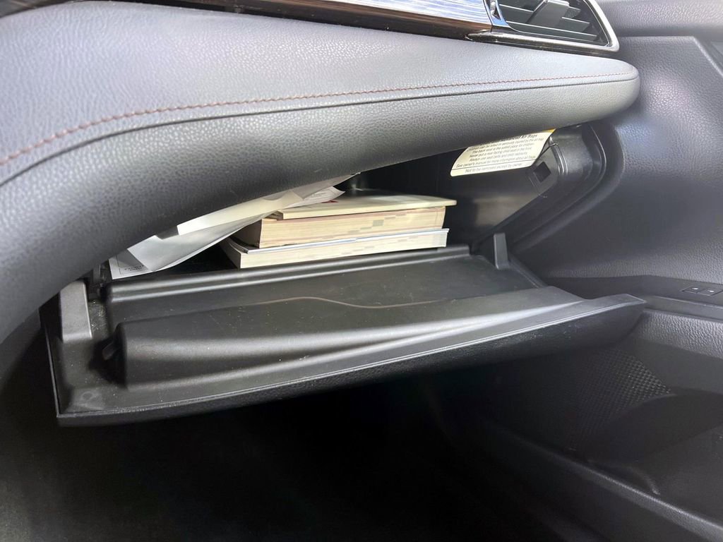 Used 2020 Toyota Camry LE image 39