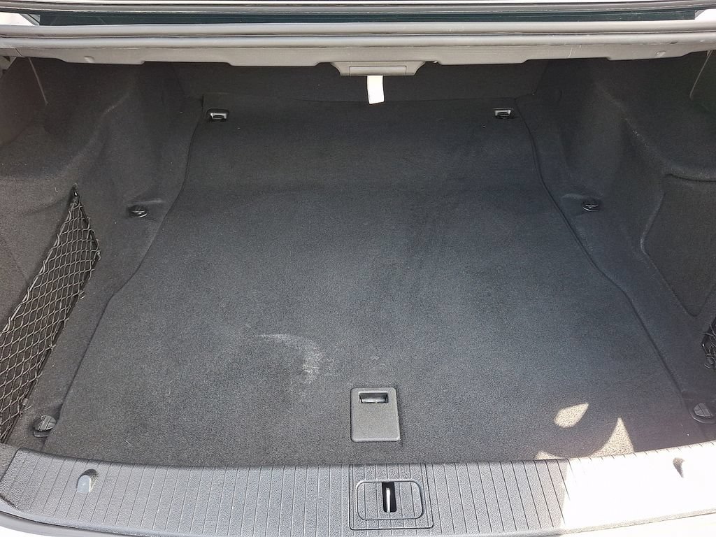 Used 2010 Mercedes-Benz E 350 4MATIC Sedan image 28