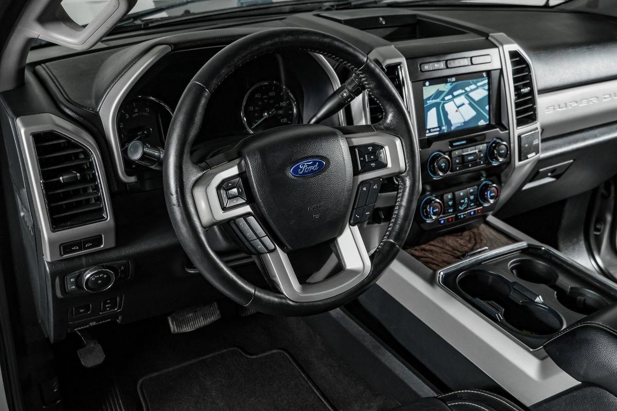 Used 2019 Ford F250 Lariat w/ Lariat Ultimate Package AWD/4WD image 16