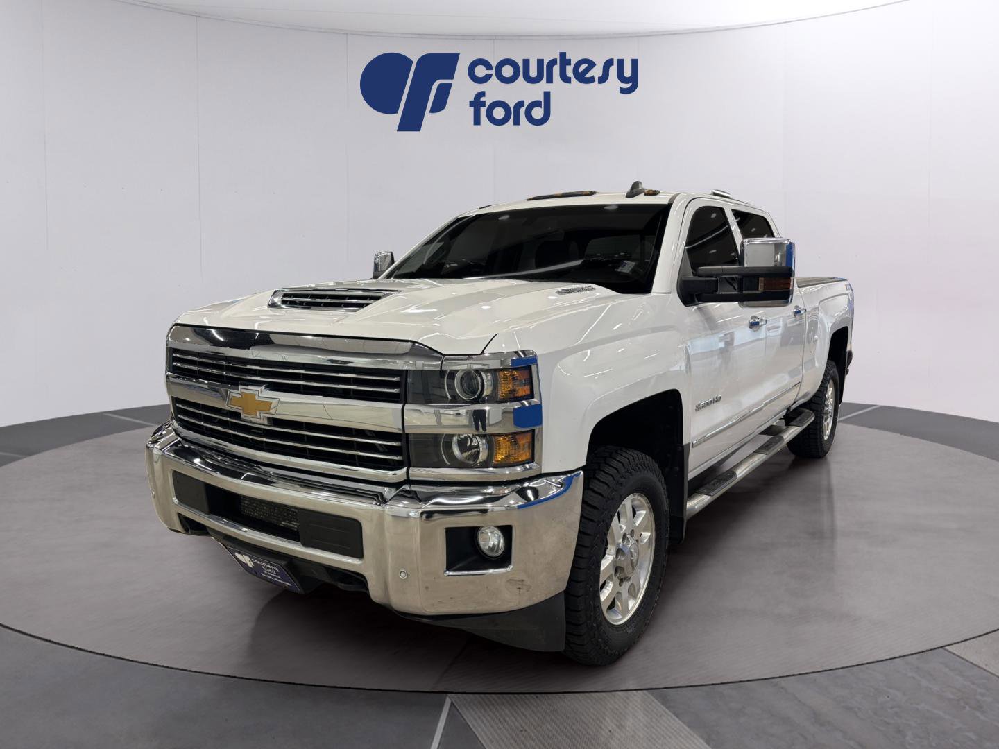 Used 2017 Chevrolet Silverado 3500 LTZ w/ Duramax Plus Package image 3