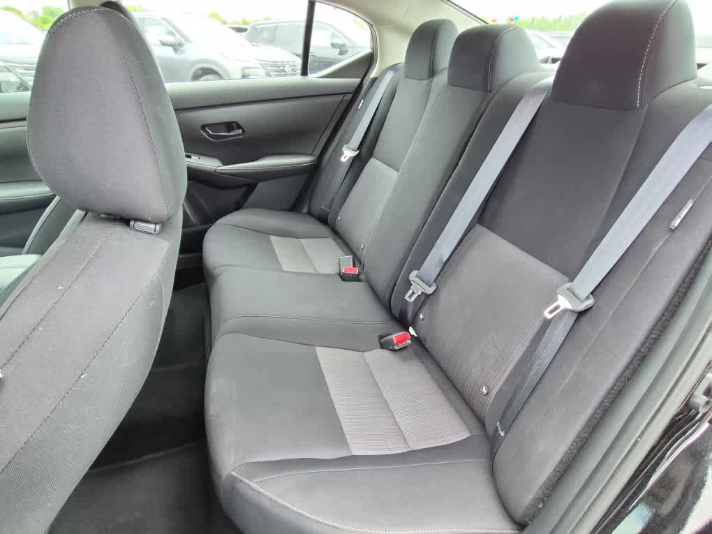 Used 2024 Nissan Sentra SV FWD image 7