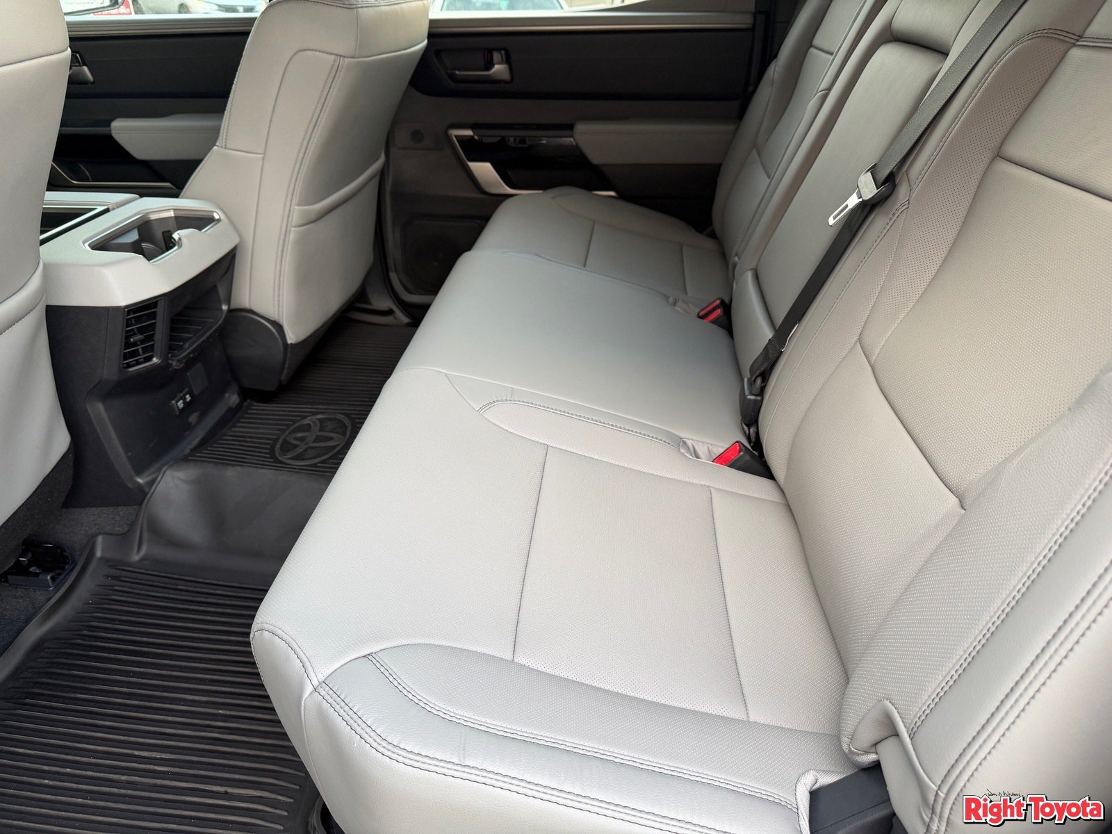 New 2026 Toyota Tundra Limited AWD/4WD image 14