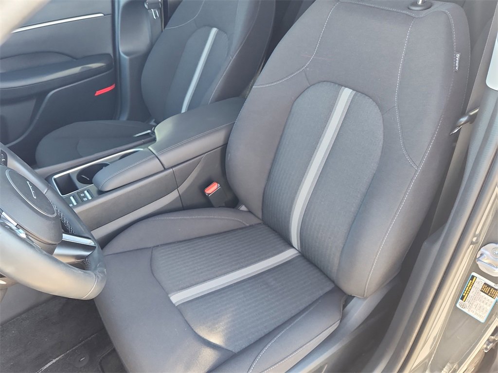 Certified 2024 Hyundai Sonata SEL w/ Convenience Package image 16