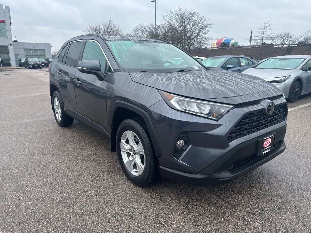 Used 2021 Toyota RAV4 XLE w/ Convenience Package image 11