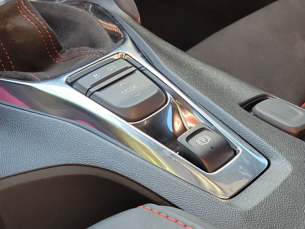 Used 2022 Chevrolet Camaro ZL1 image 35