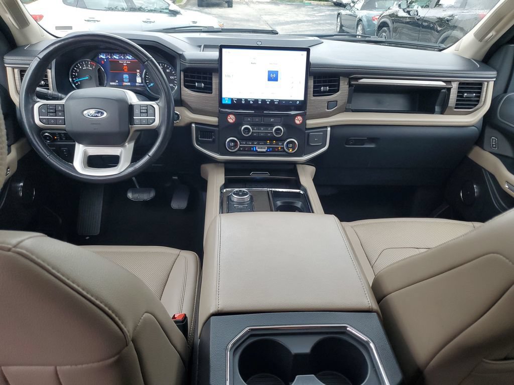 Used 2024 Ford Expedition Max Limited RWD image 16