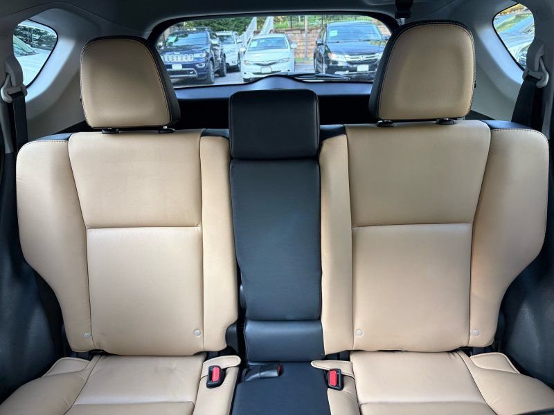 Used 2017 Toyota RAV4 Limited AWD/4WD image 23