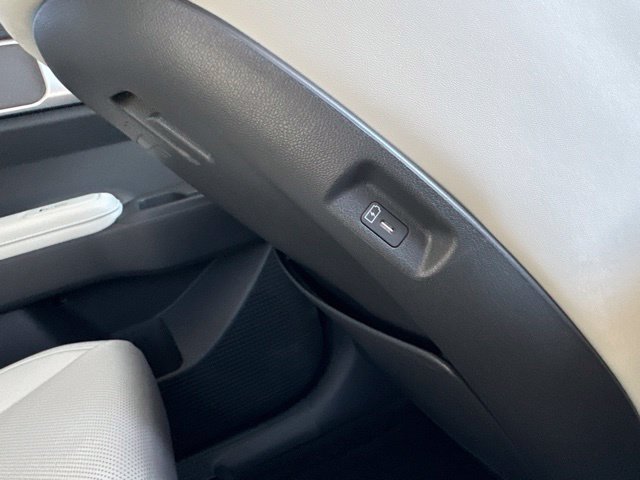 Used 2026 Hyundai Santa Fe SEL FWD image 19
