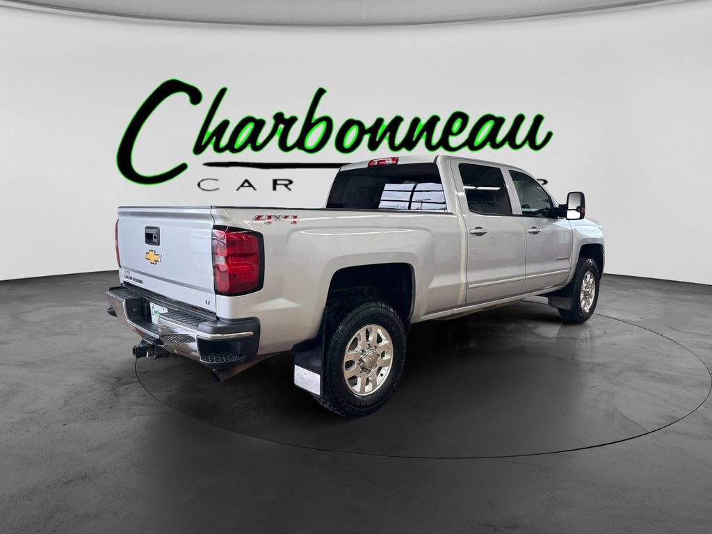 Used 2015 Chevrolet Silverado 2500 LT w/ LT Convenience Package image 5