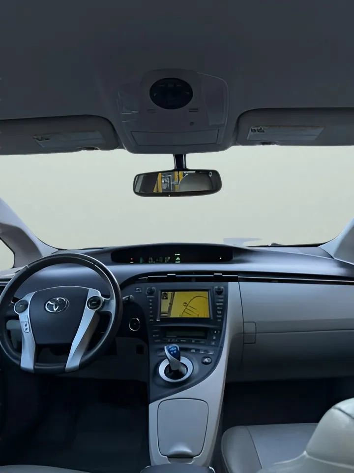 Used 2010 Toyota Prius Three image 19