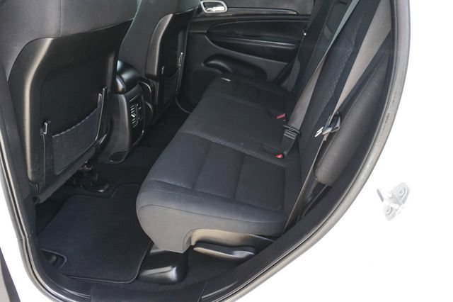 Used 2021 Jeep Grand Cherokee Laredo RWD image 13