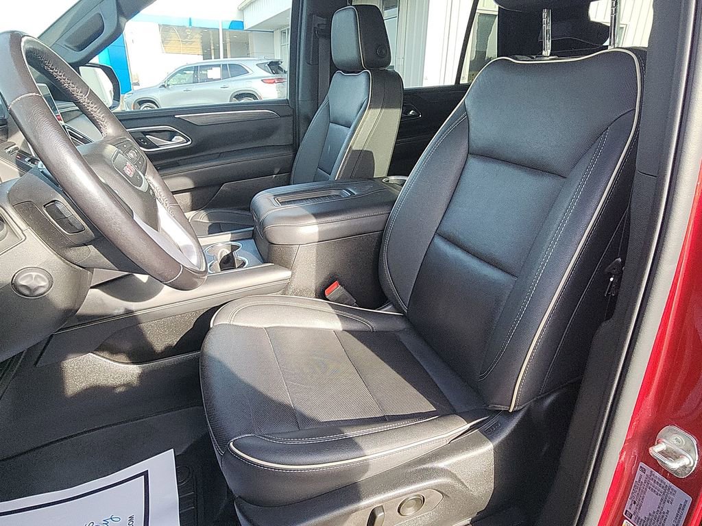 Used 2022 GMC Yukon SLT w/ SLT Luxury Package image 11