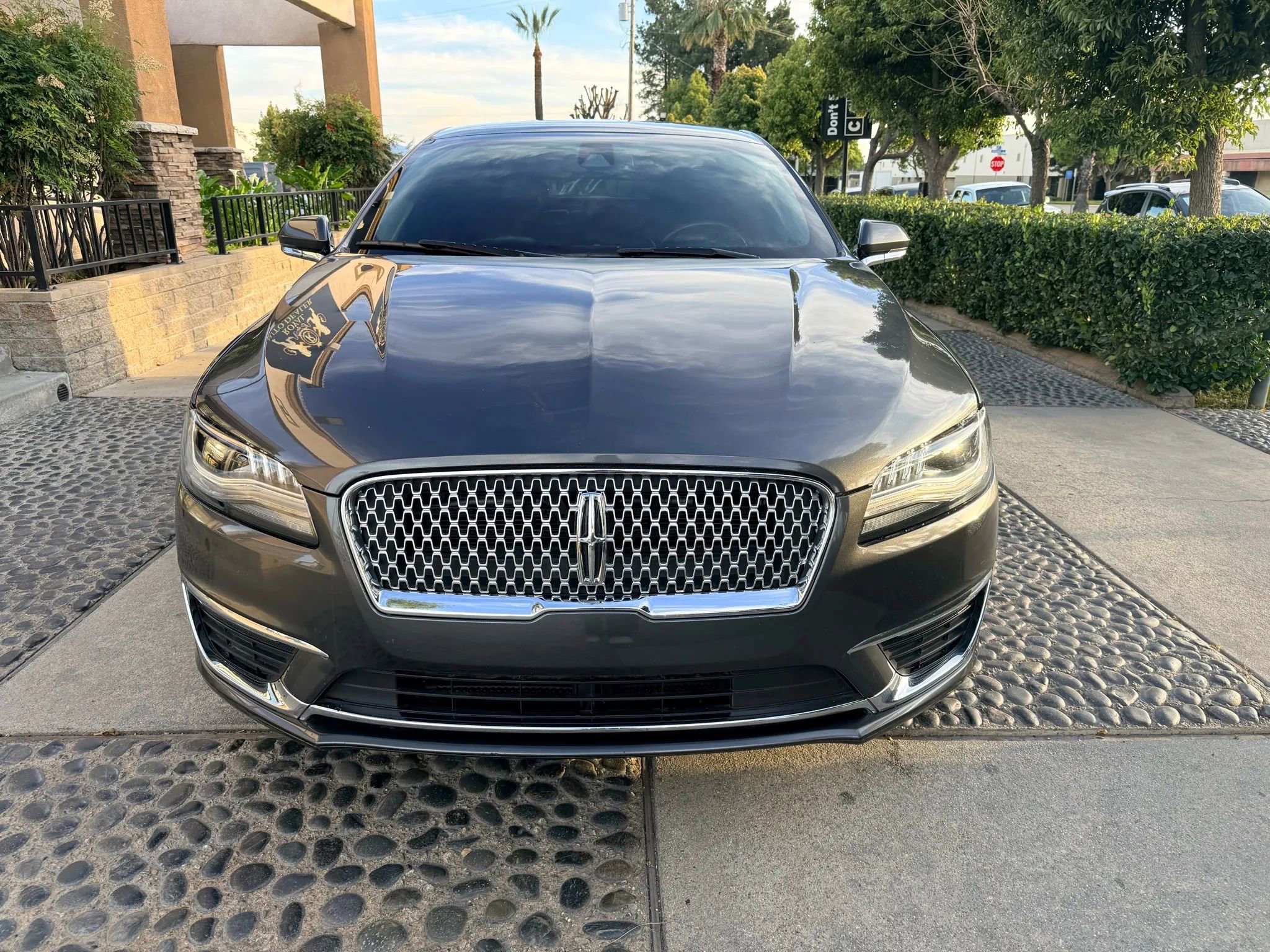 Used 2019 Lincoln MKZ Reserve AWD/4WD image 2