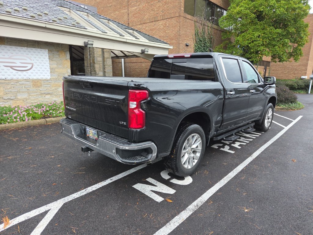 Used 2022 Chevrolet Silverado 1500 LTZ RWD image 6