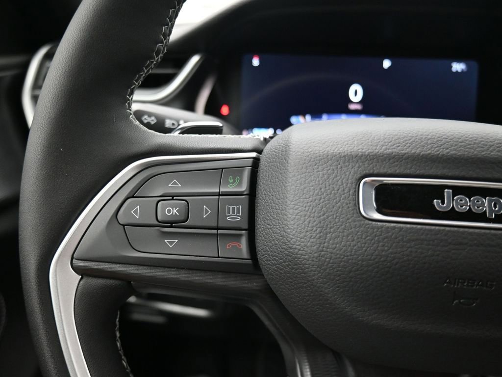 New 2025 Jeep Grand Cherokee L Altitude image 25