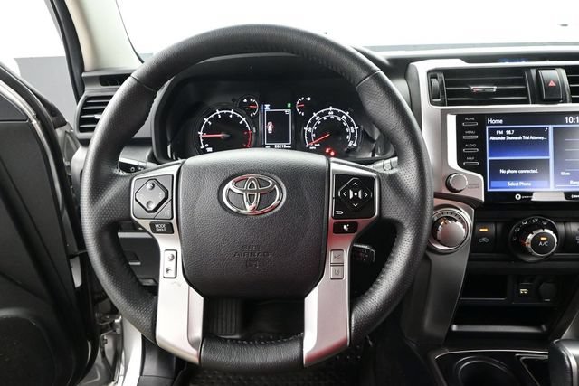 Used 2022 Toyota 4Runner SR5 RWD image 7