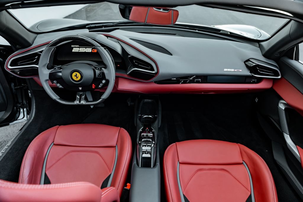 Used 2023 Ferrari 296 GTS RWD image 29