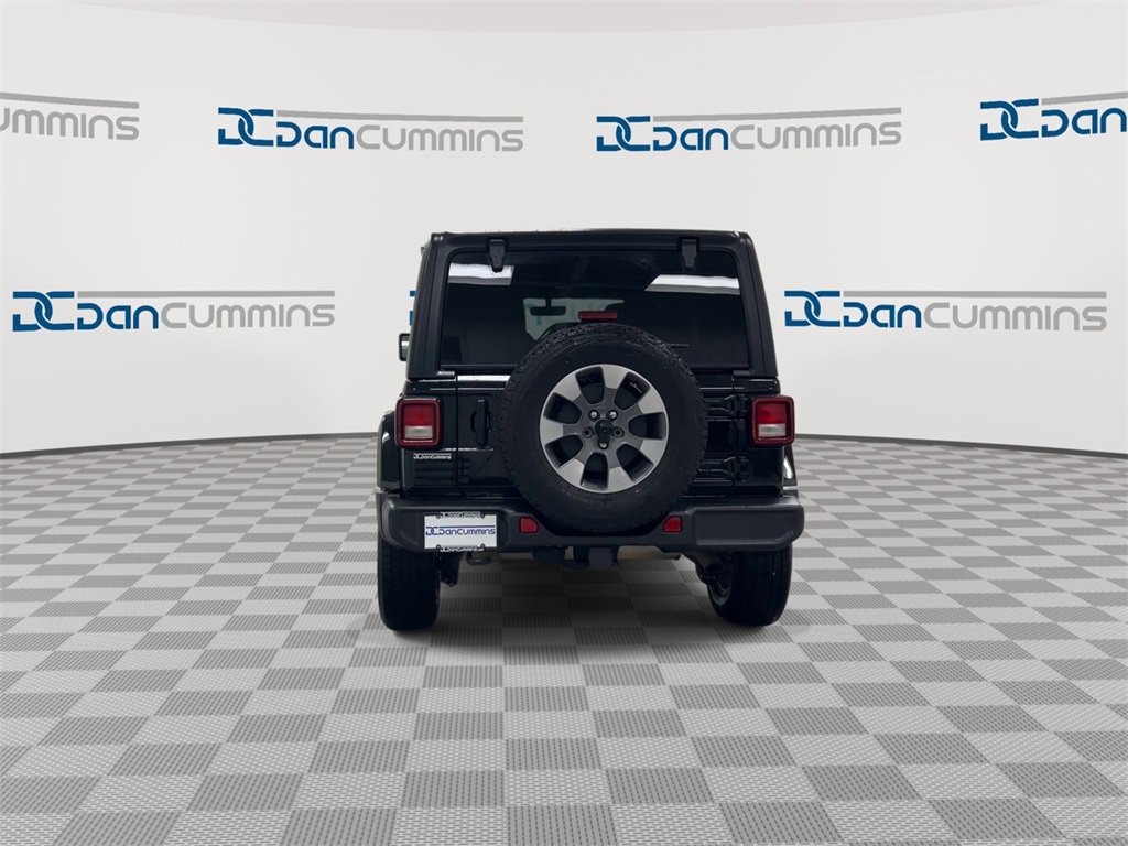 Used 2023 Jeep Wrangler Sahara w/ Cold Weather Group image 7