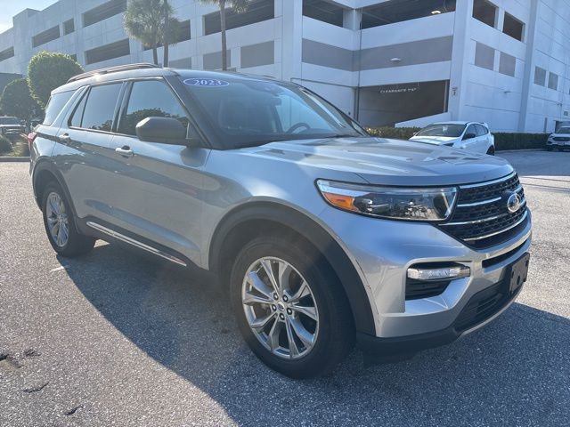 Certified 2023 Ford Explorer XLT w/ Equipment Group 202A