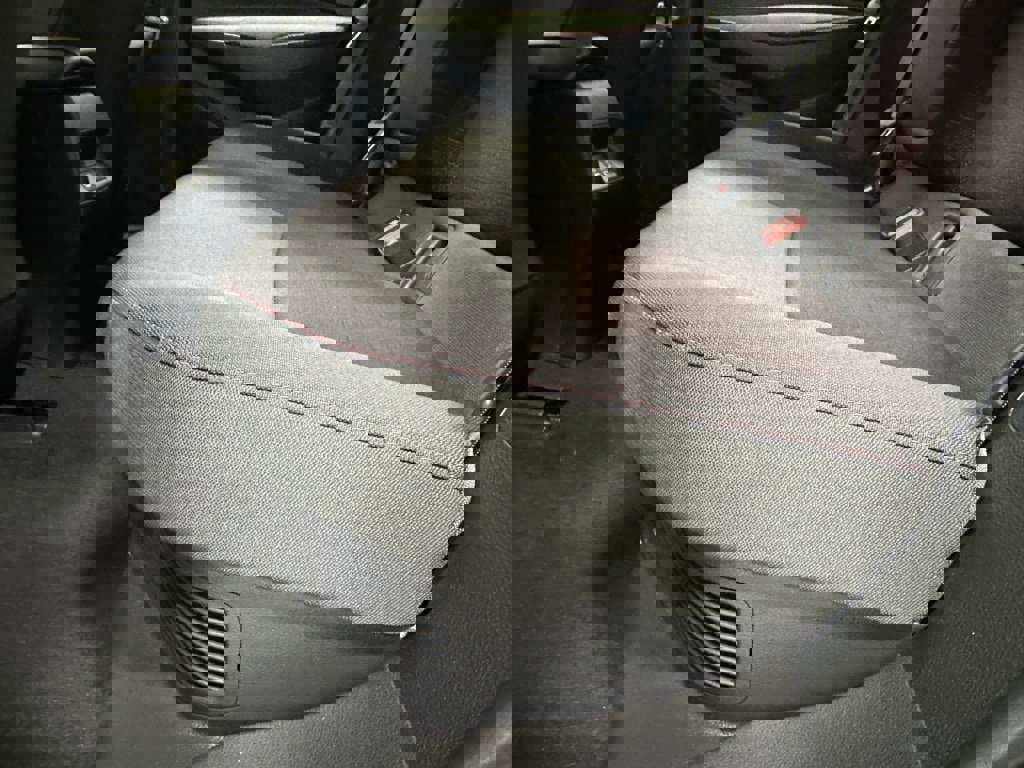 Used 2025 Toyota Corolla SE image 45