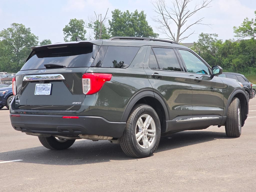 Used 2023 Ford Explorer XLT AWD/4WD image 26