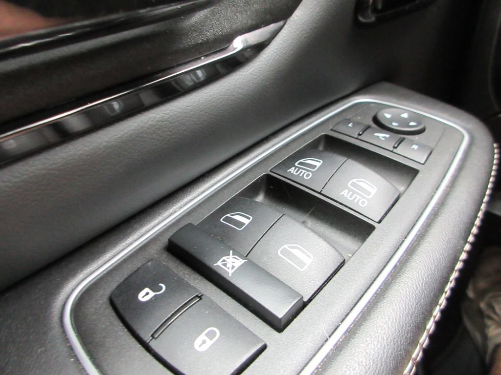 Used 2022 RAM 1500 Limited w/ Night Edition AWD/4WD image 36