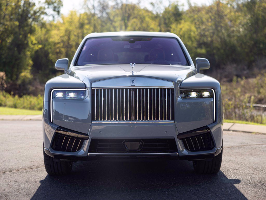 New 2027 Rolls-Royce Cullinan AWD/4WD image 12