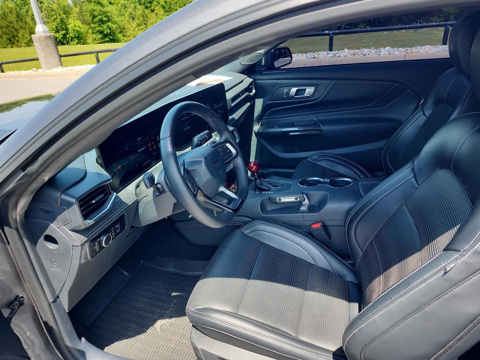 Used 2024 Ford Mustang GT Premium w/ GT Performance Package RWD image 9