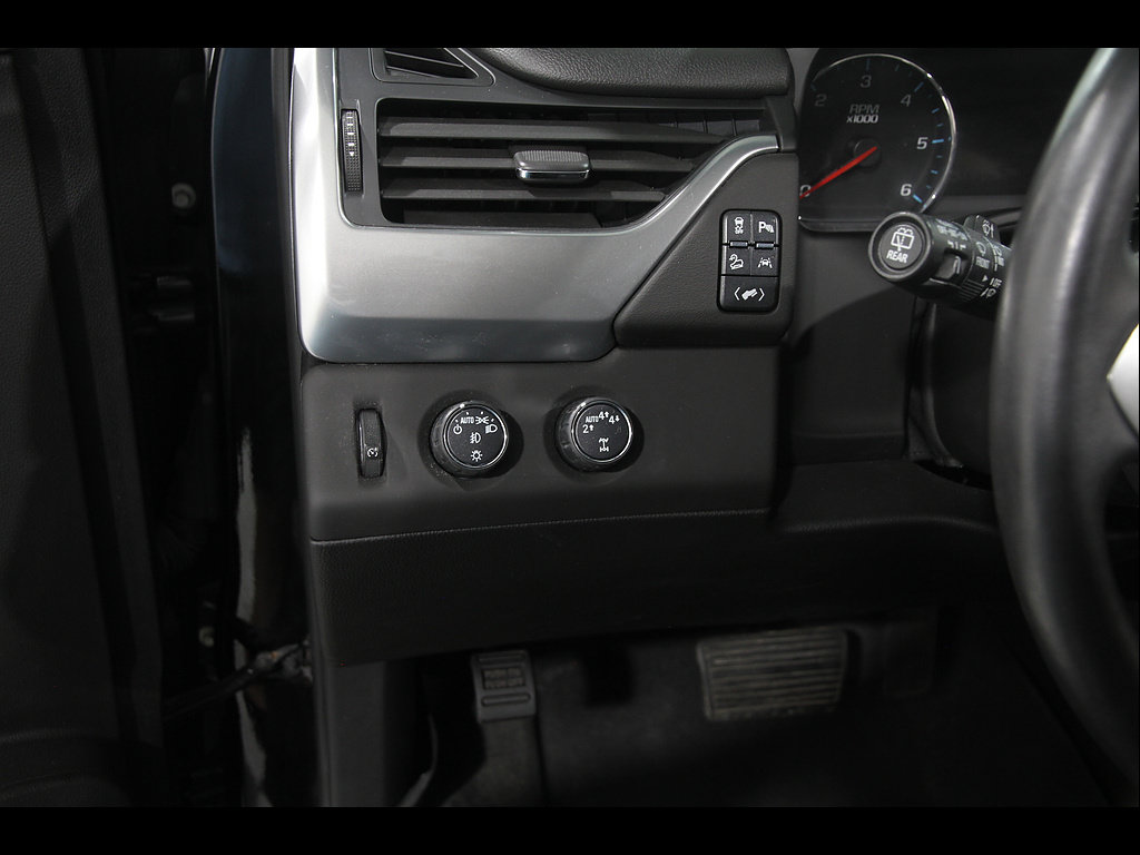 Used 2017 Chevrolet Tahoe LT AWD/4WD image 6