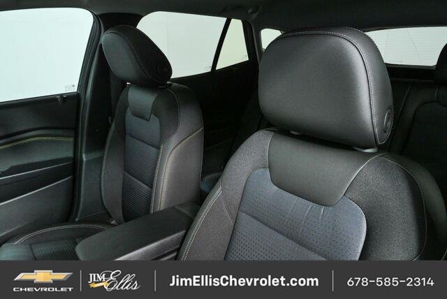 New 2026 Chevrolet Trax LT w/ Sunroof Package FWD image 5