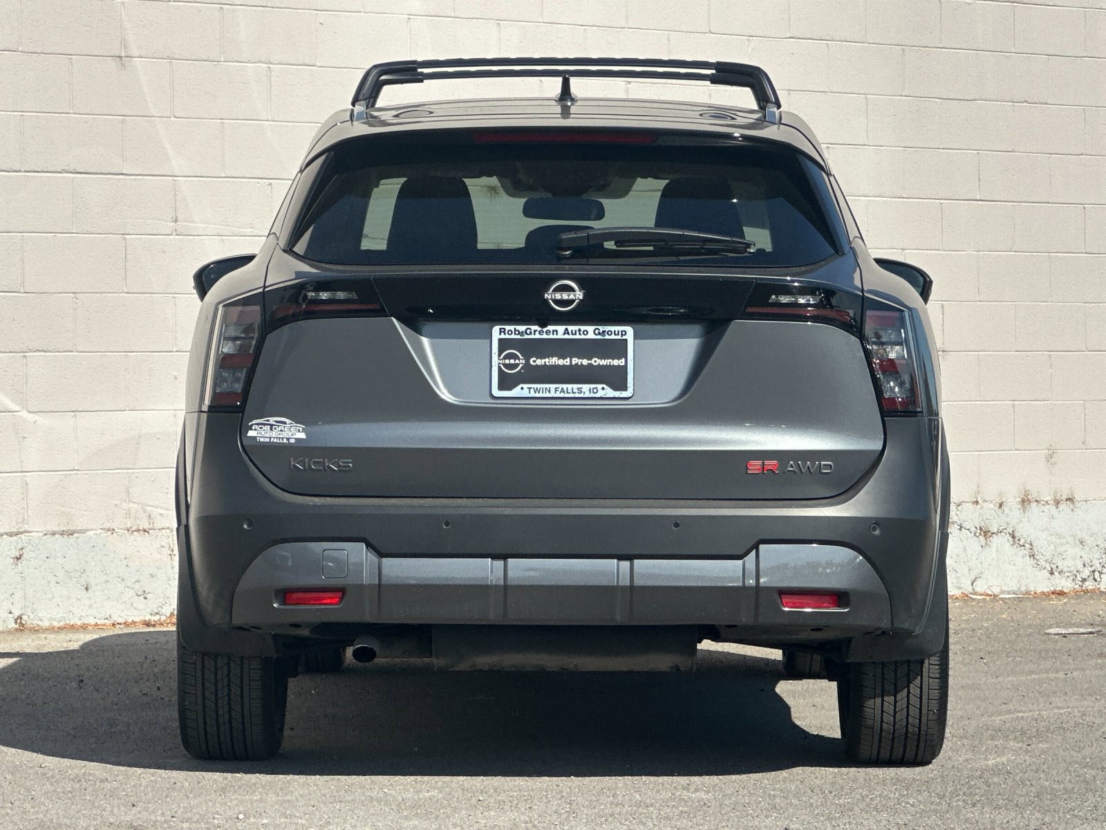 Used 2025 Nissan Kicks SR w/ SR Premium Package AWD/4WD image 4
