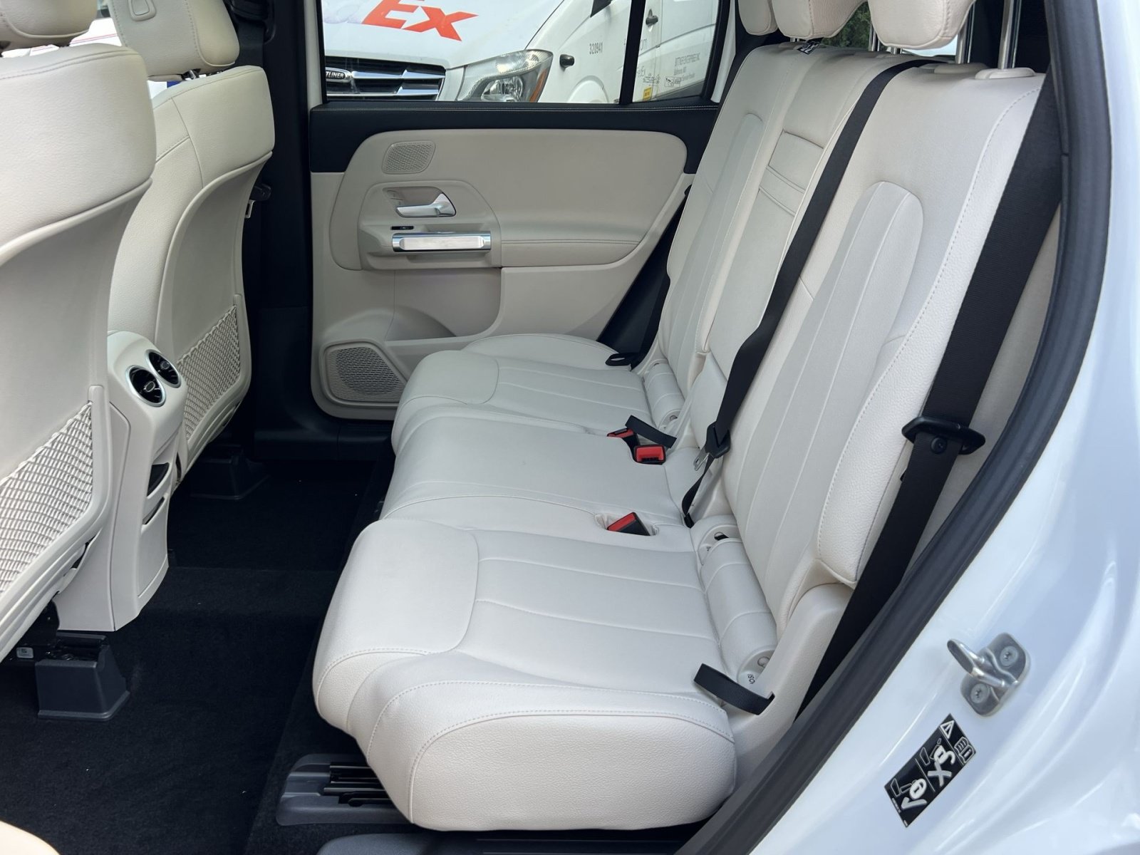 New 2026 Mercedes-Benz GLB 250 4MATIC image 30